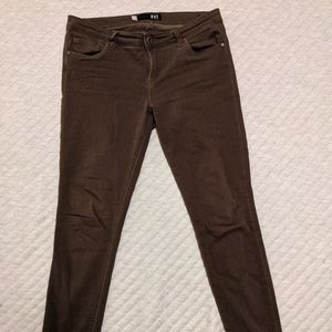 Slim fit ankle skinny jeans